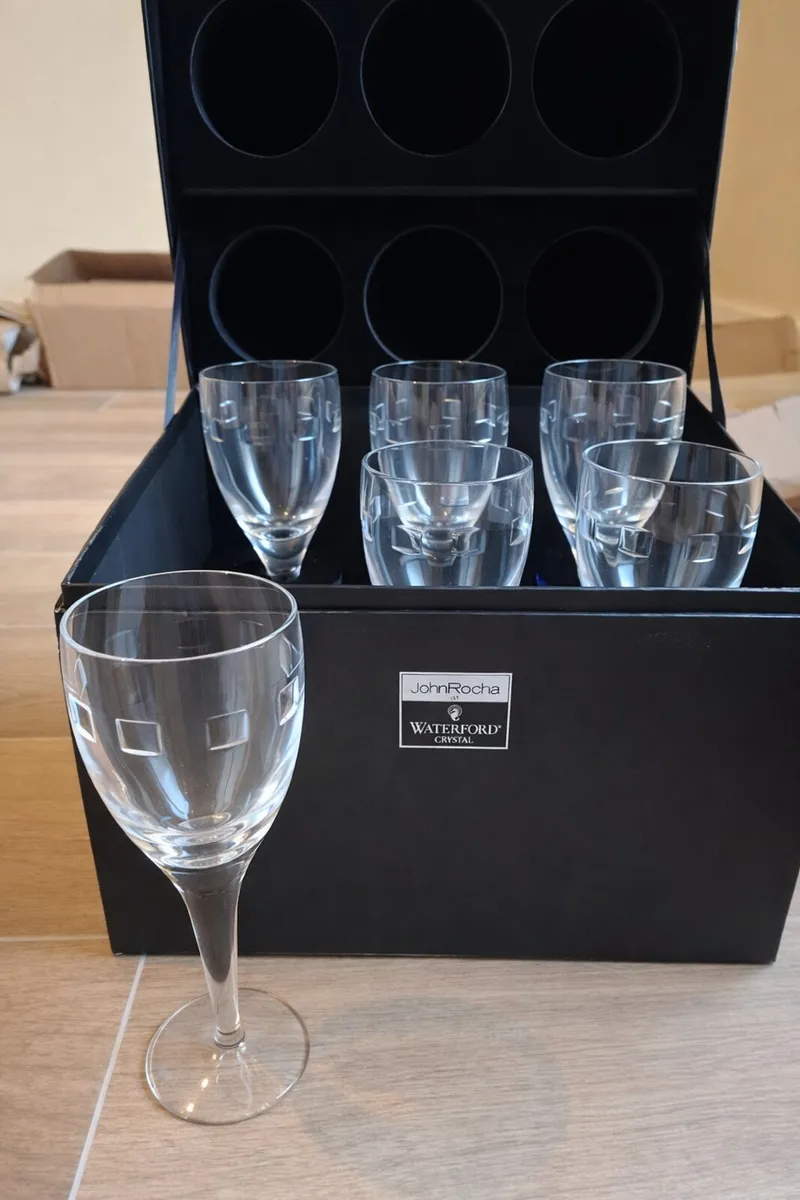 John Rocha at Waterford Crystal wine glasses. - Image 2