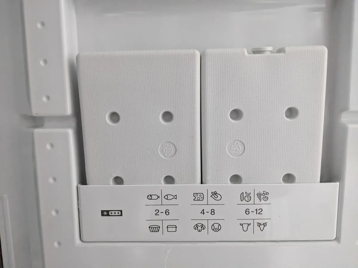 Free Standing Freezer - Image 3