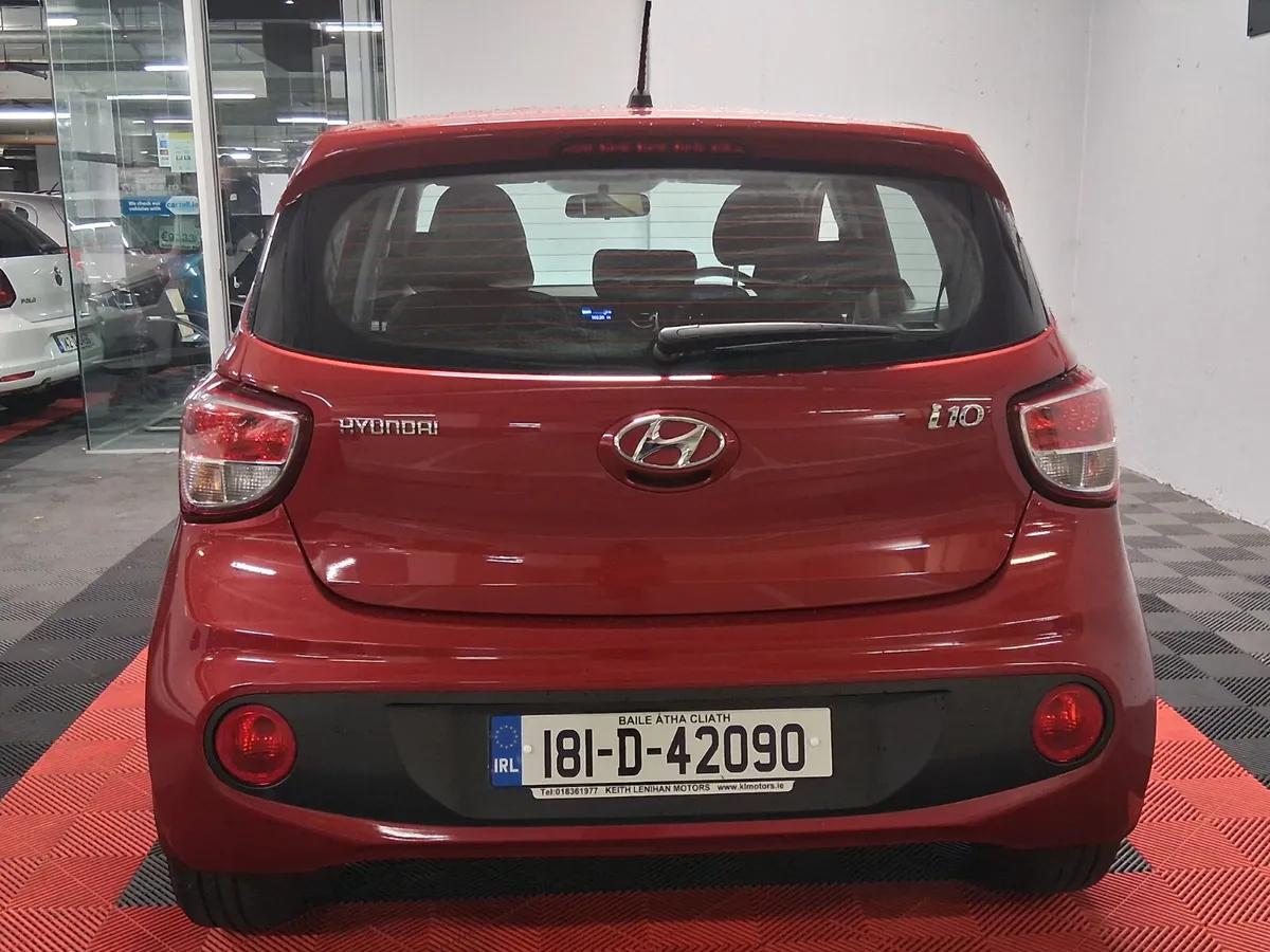 2018 Hyundai i10 **AUTO - DELUXE** - Image 4