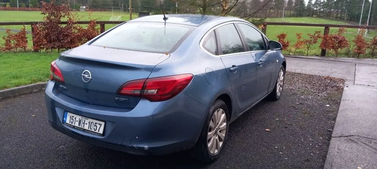 2015 Opel Astra - Image 2