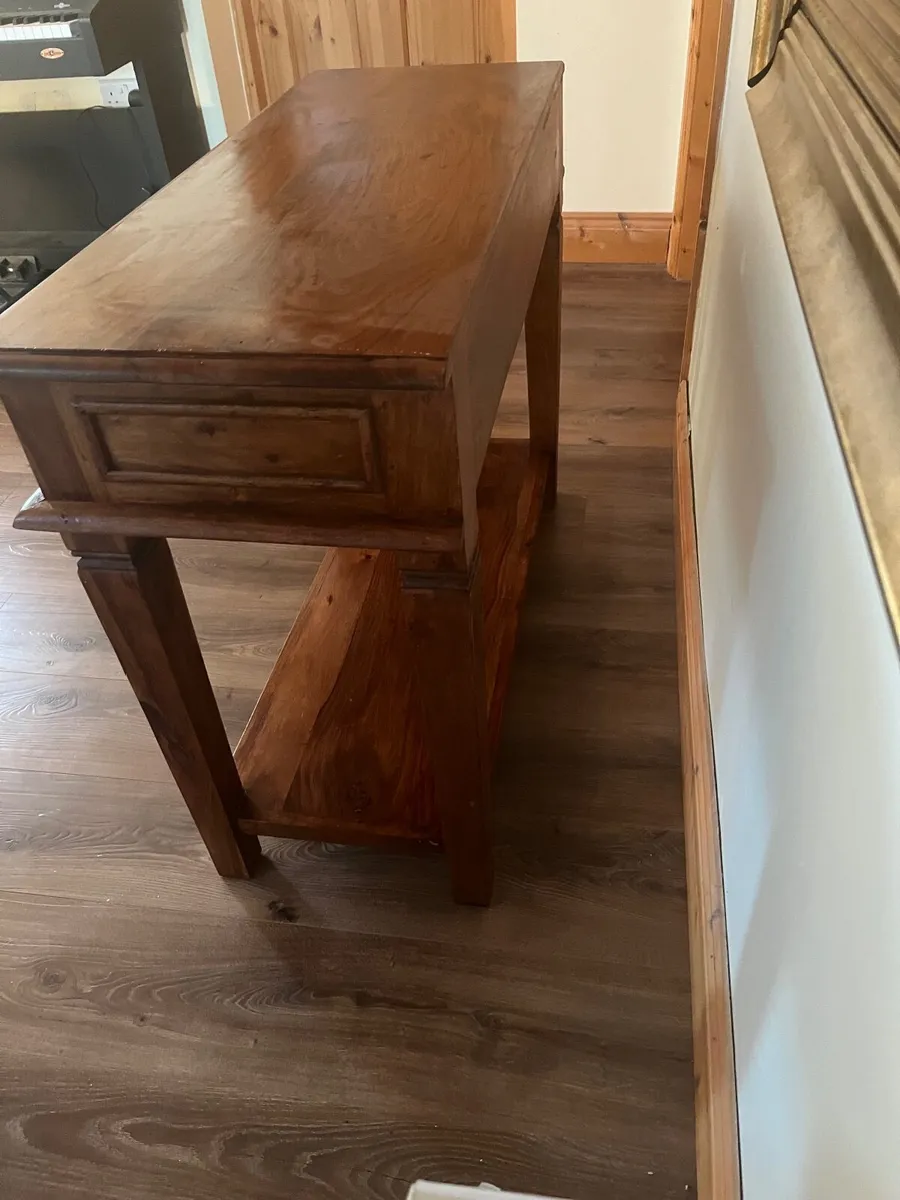 Console Table - Image 3