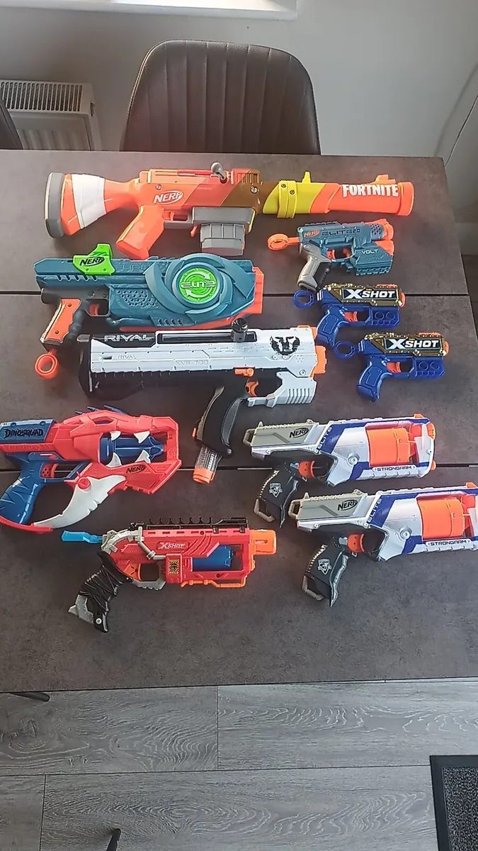 8 Nerf Guns - Image 2