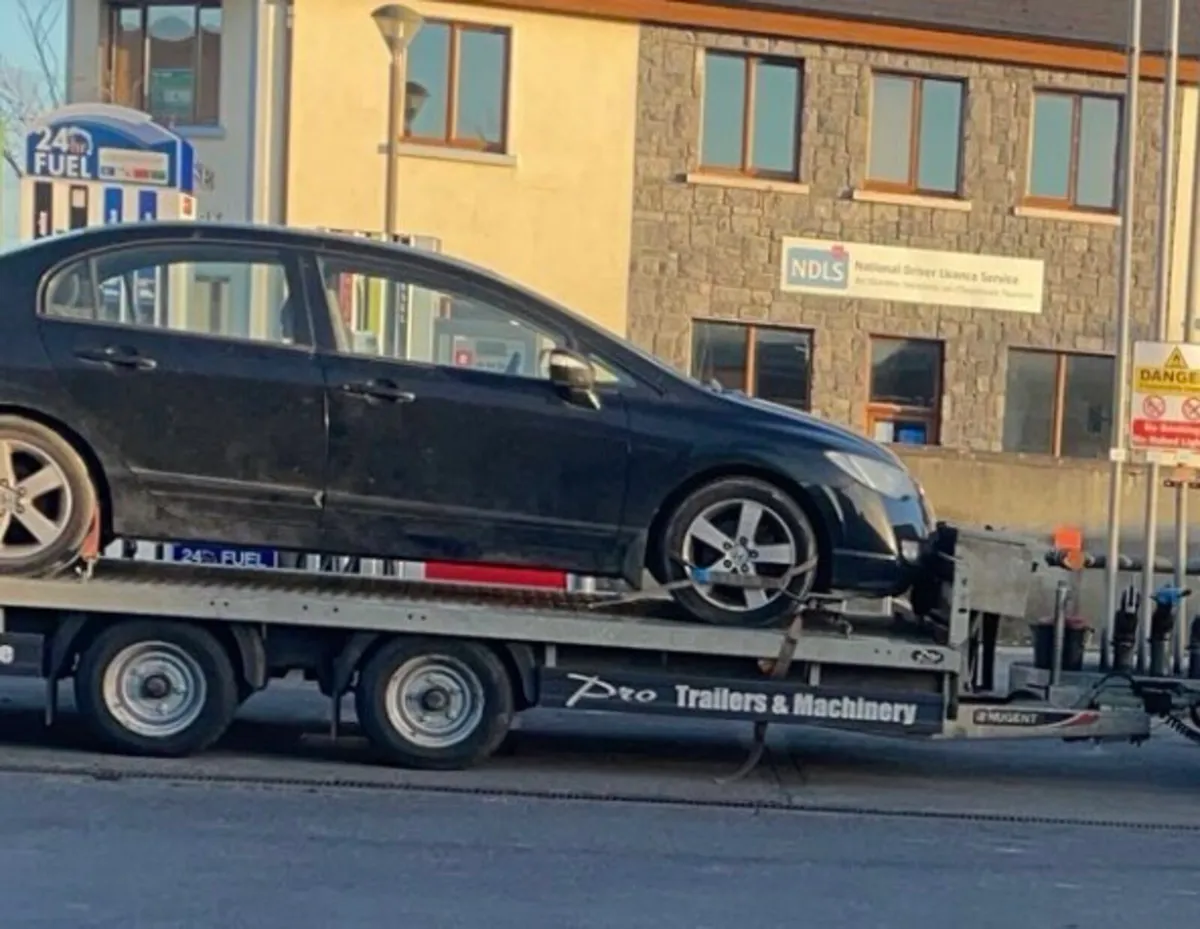2008 black Honda 1.8vtec civic for parts