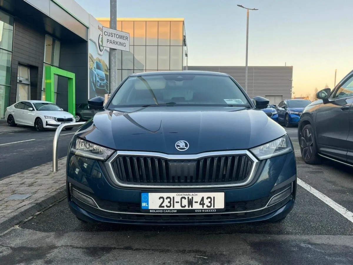 Skoda Octavia 2.0TDI STYLE *5.9% APR* €90 P/W - Image 1