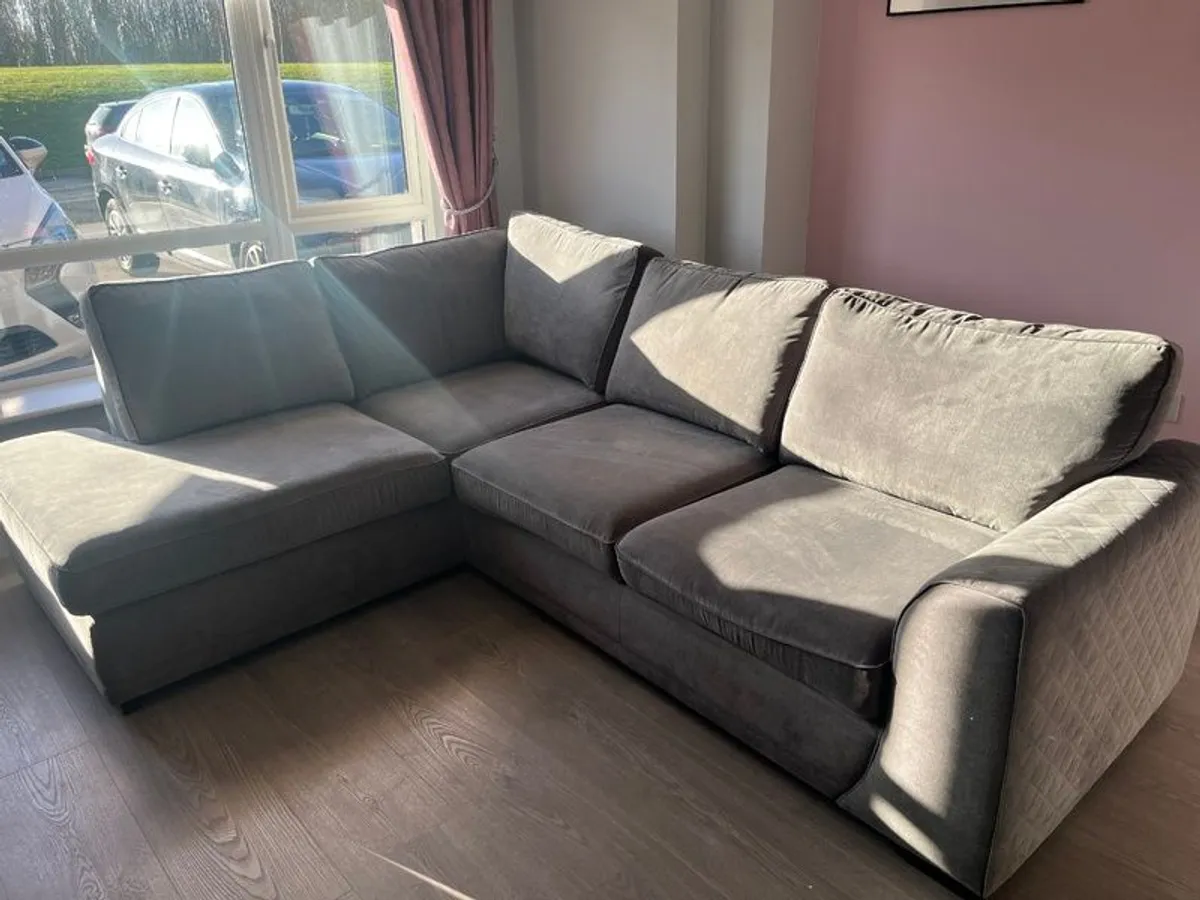 Corner sofa and 2 seater - Image 1