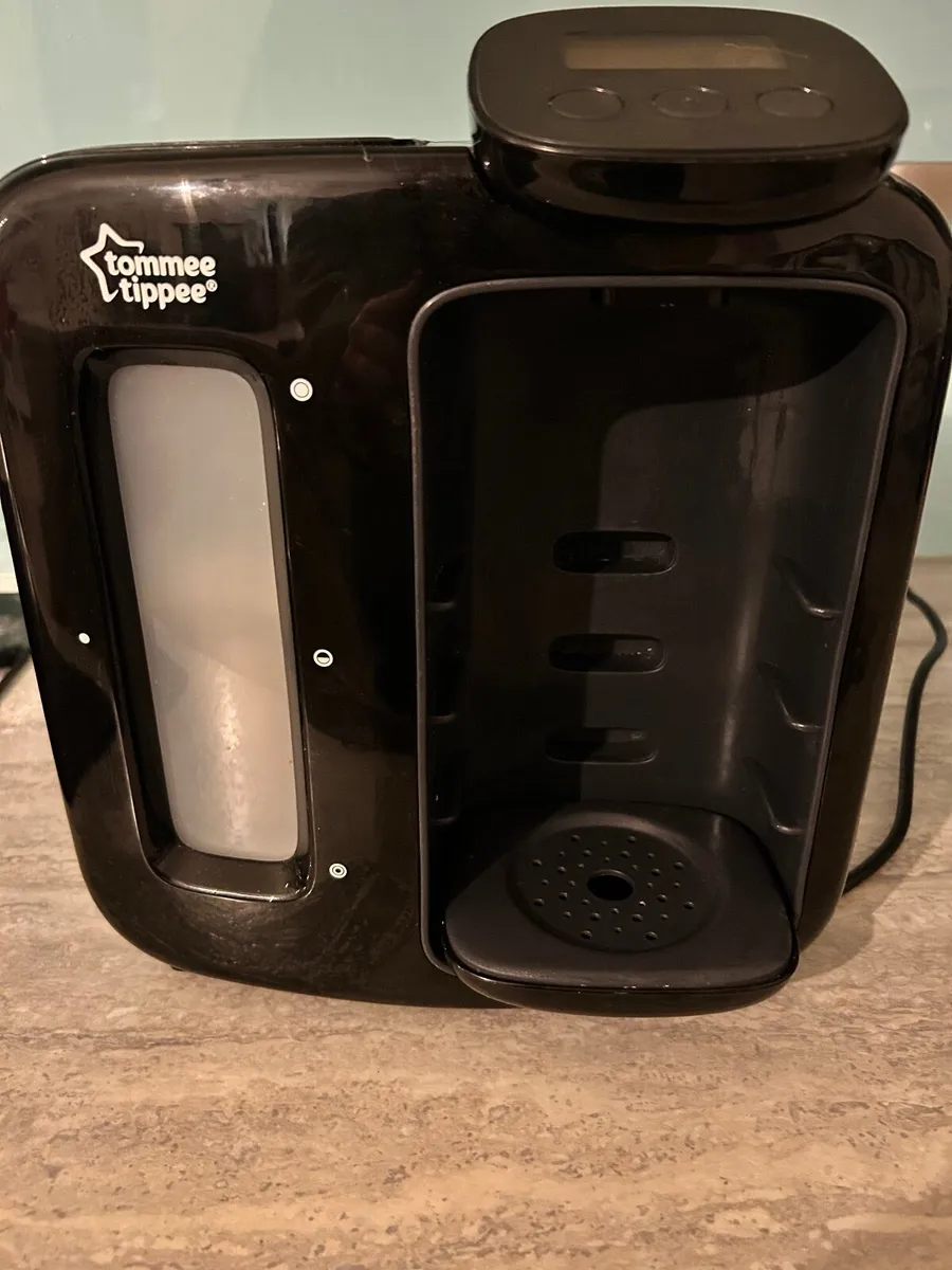 Tommee Tippee bottle maker - Image 1
