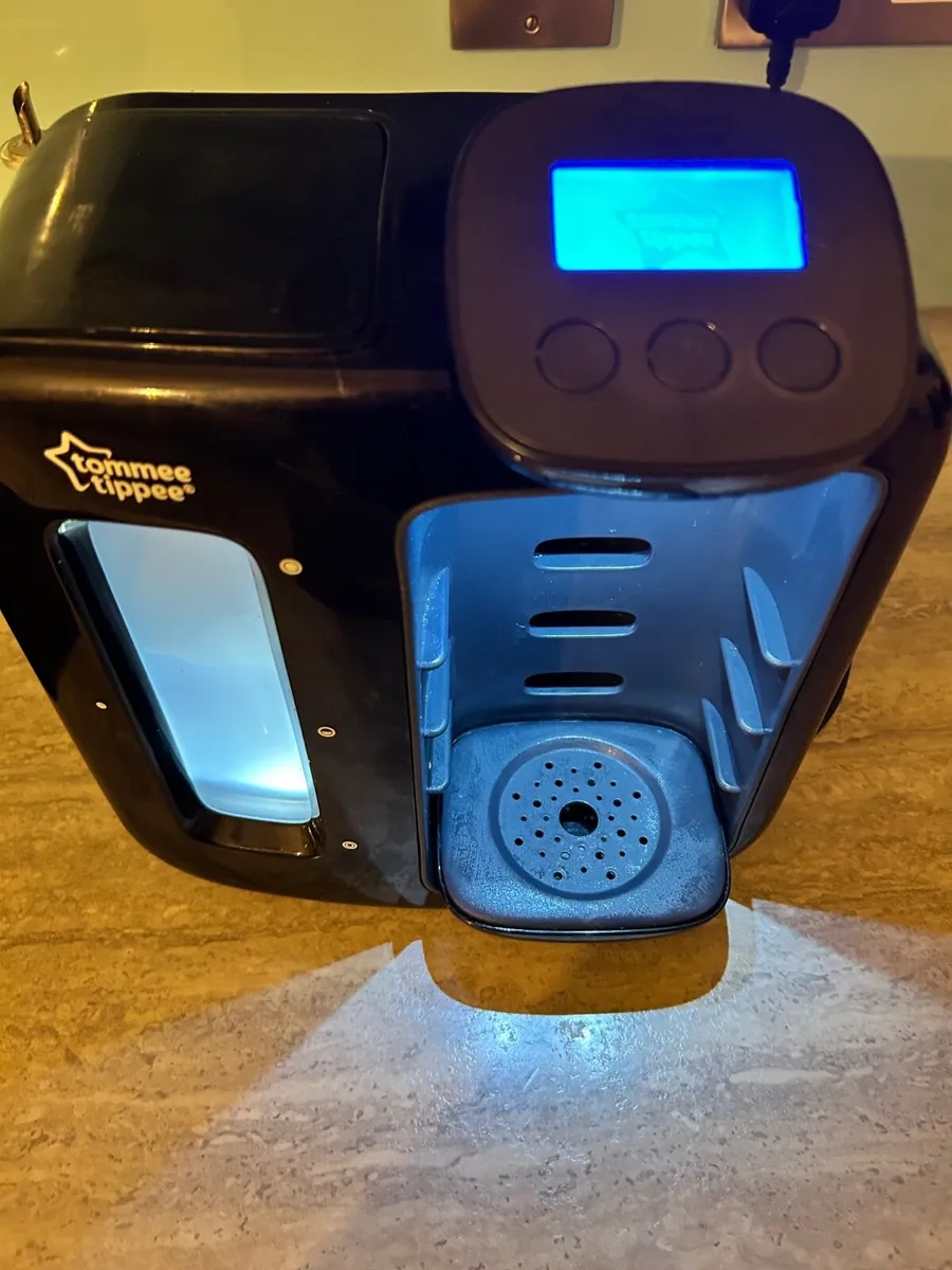 Tommee Tippee bottle maker - Image 2