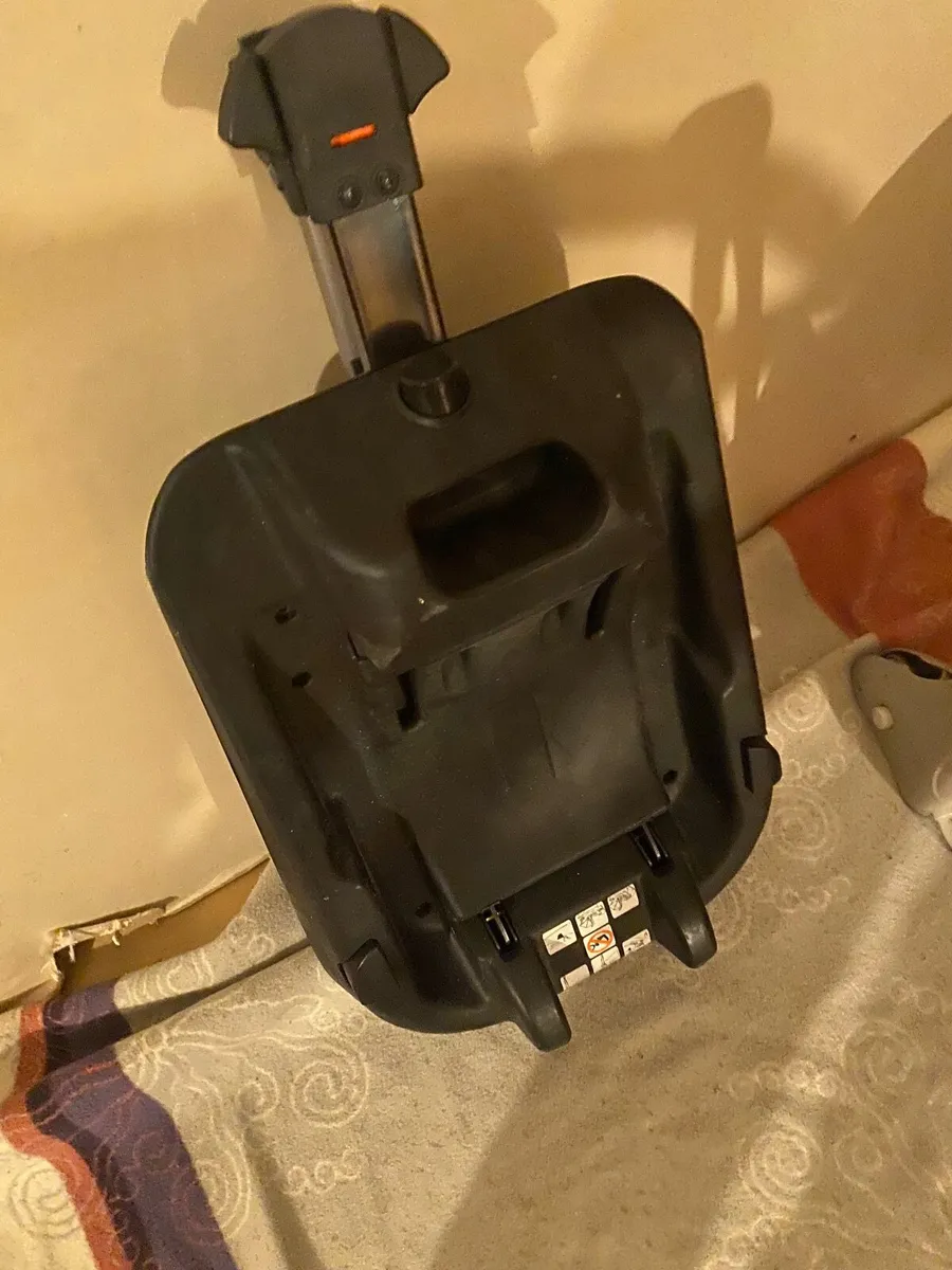 Stroller 3in1 and isofix  car seat base - Image 3