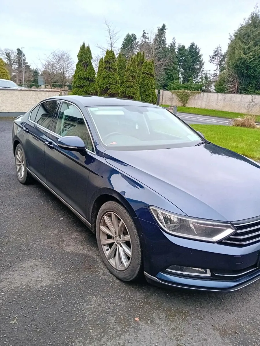 Volkswagen Passat HIGHLINE  1.6 120bhp - Image 2