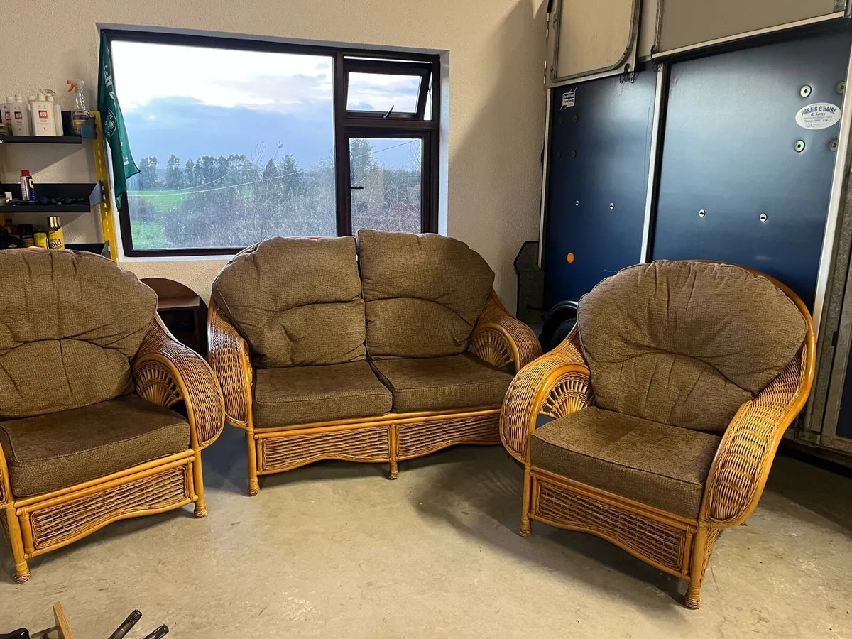 Wicker Suite - Image 1