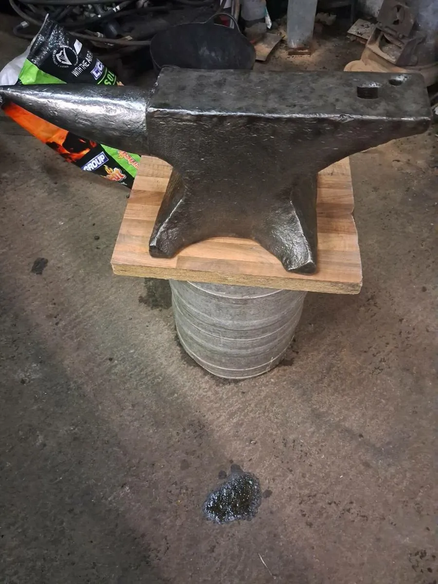 Blacksmithing/Engineering Tools and Machinery - Image 1