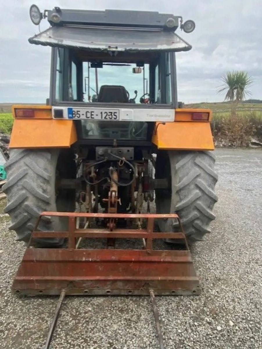Renault Tractor for sale - Image 3