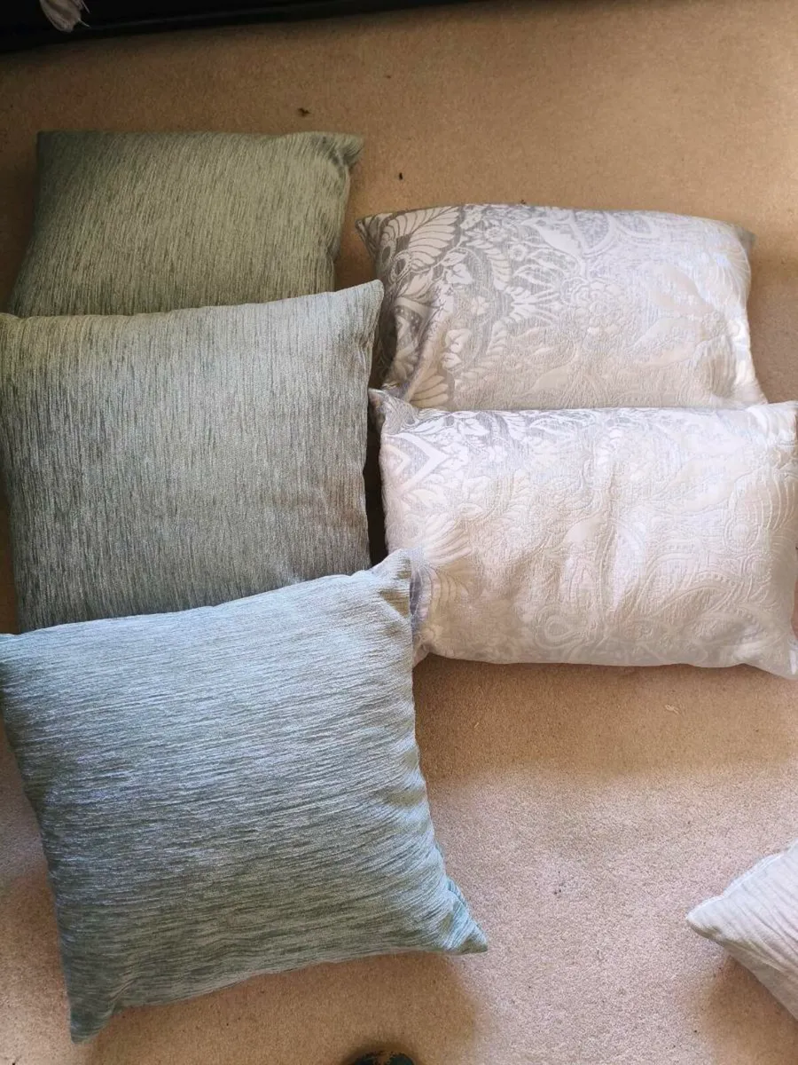 Cushions all new - Image 2