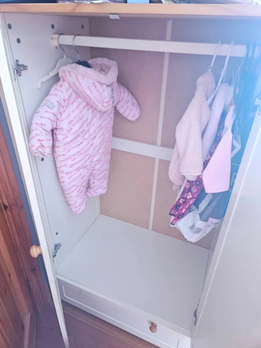 Cot, wardrobe and changing table - Image 3