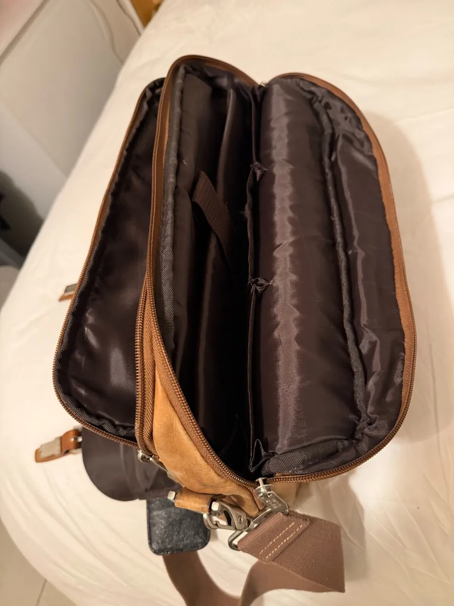 Kenneth Cole Laptop Business Bag - Image 4