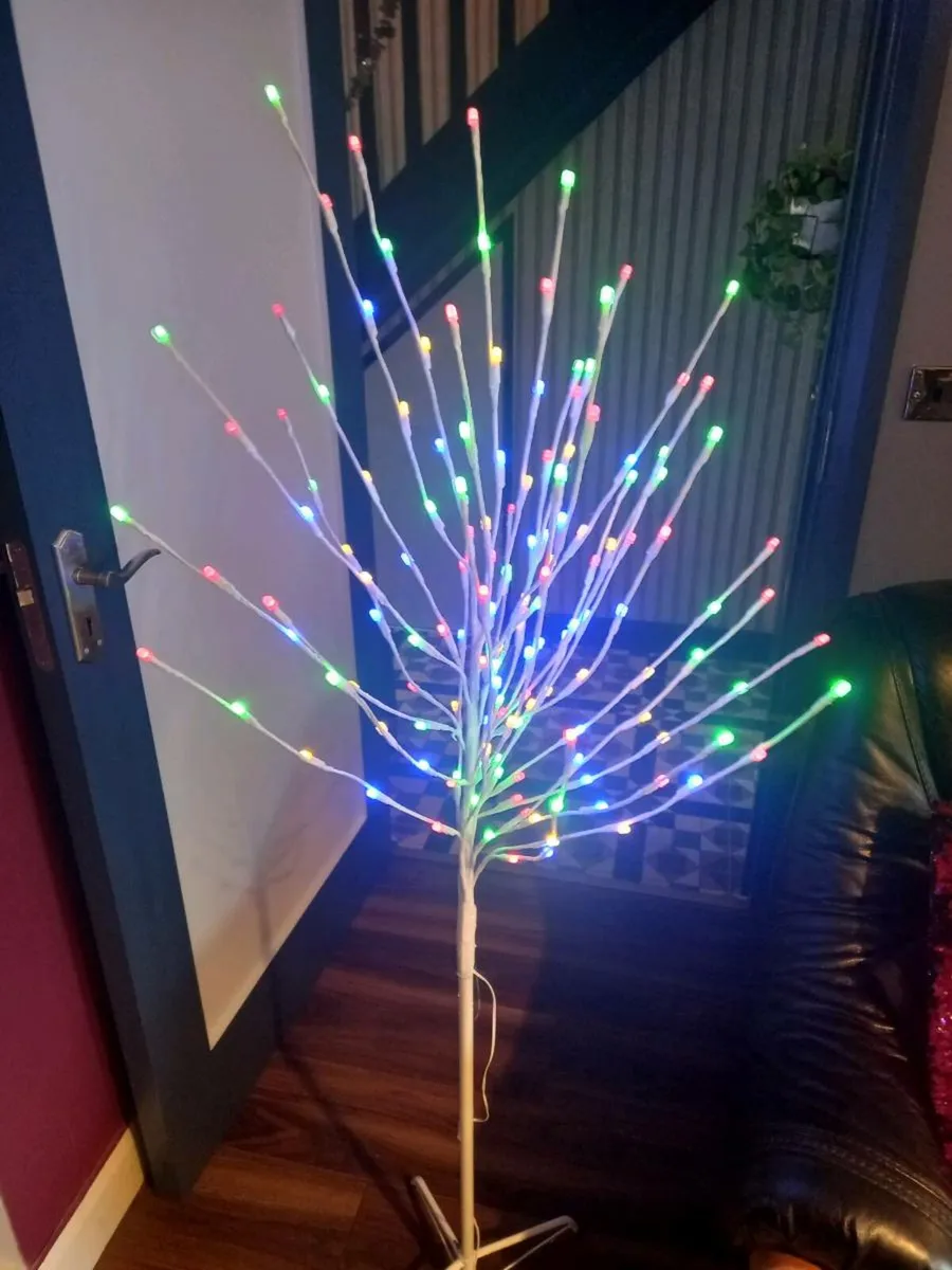 Christmas Decorations perfect condition - Image 2