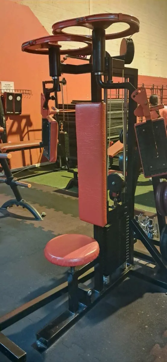 Gym equipment for chest - Image 4