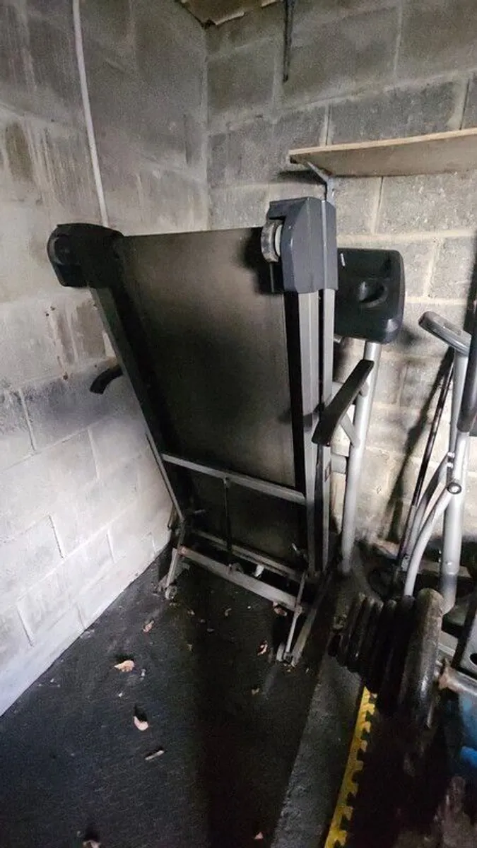 horizon adventure 925 folding treadmill - Image 2