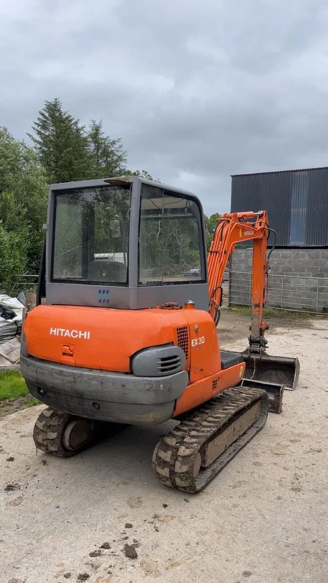 Ex30 3 ton digger - Image 2
