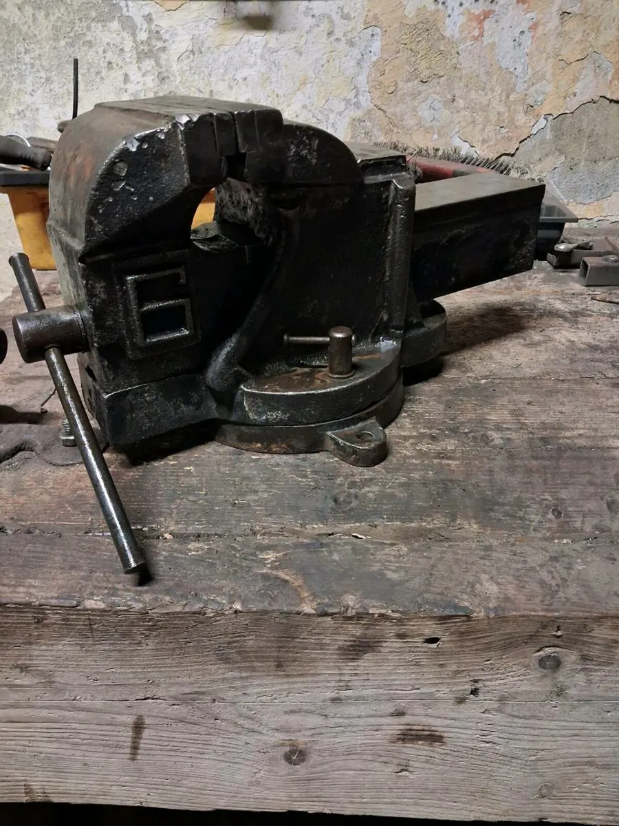 Blacksmithing/Engineering Tools and Machinery - Image 3