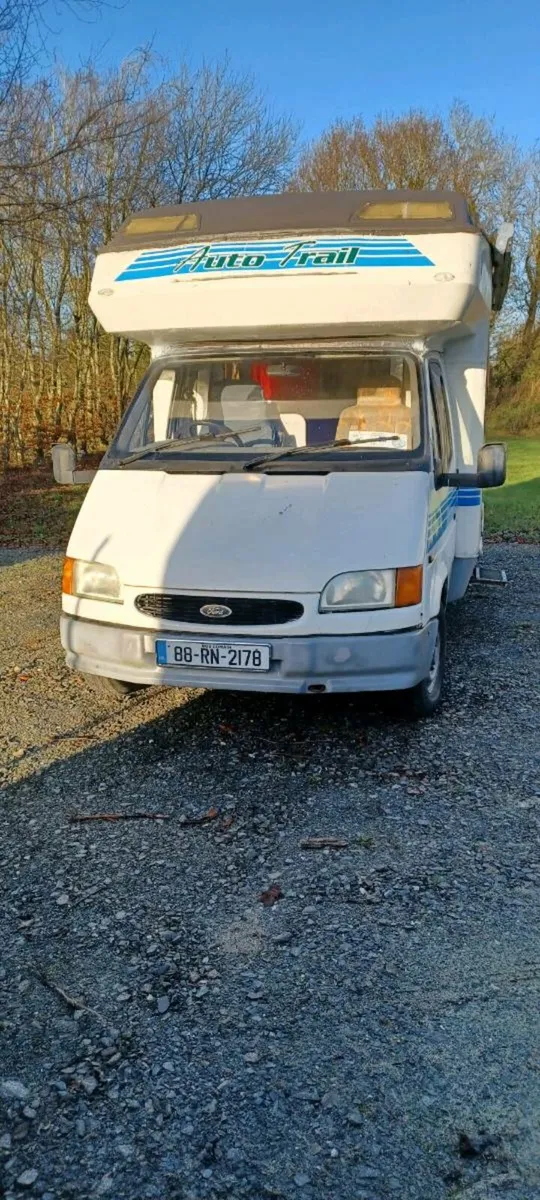 Camper van - Image 1