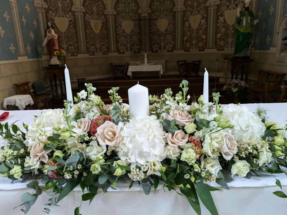 Wedding arrangements - Image 3