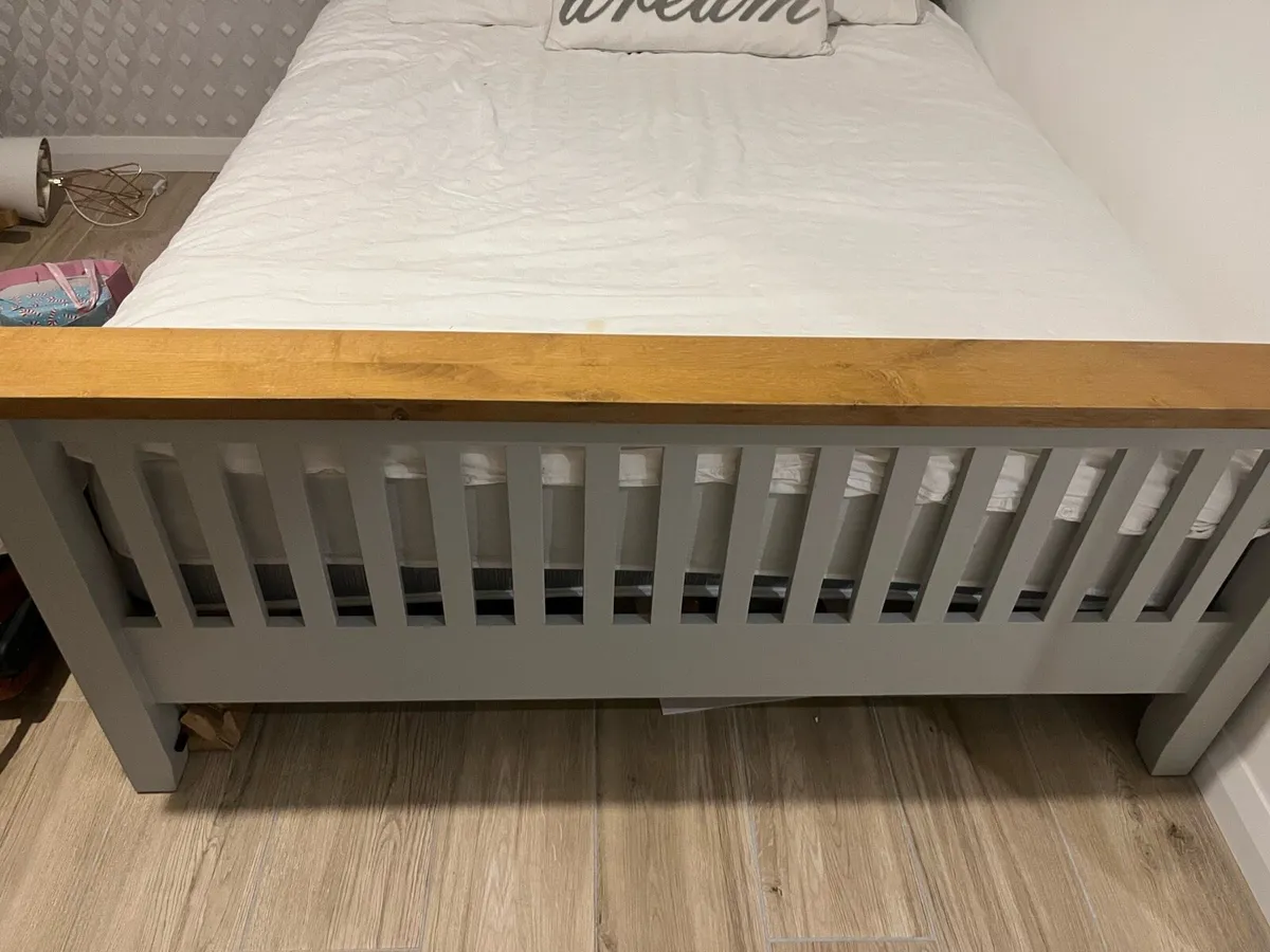 Grey wooden bed - Image 3
