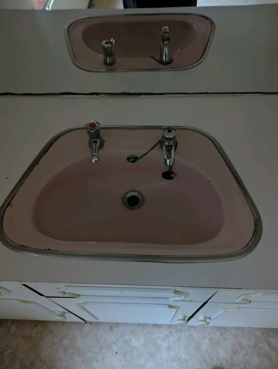 Retro sinks - Image 1