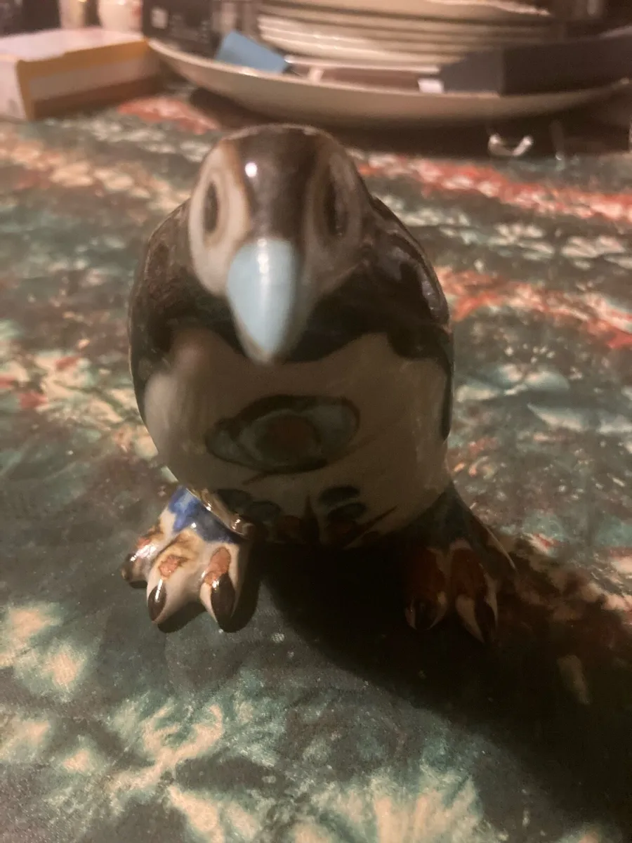 Tonala Mexican pottery penguin figure free post - Image 1