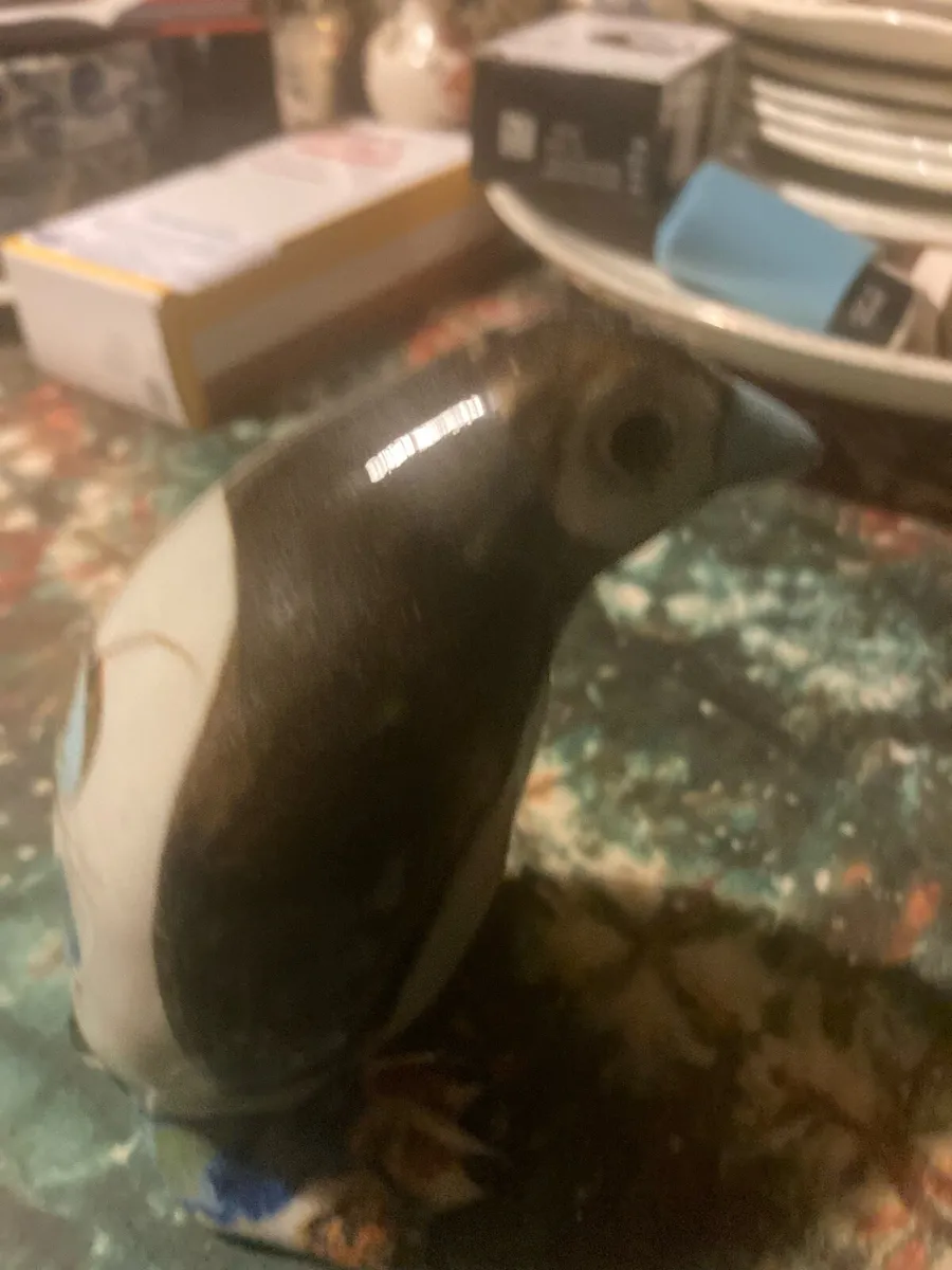 Tonala Mexican pottery penguin figure free post - Image 2