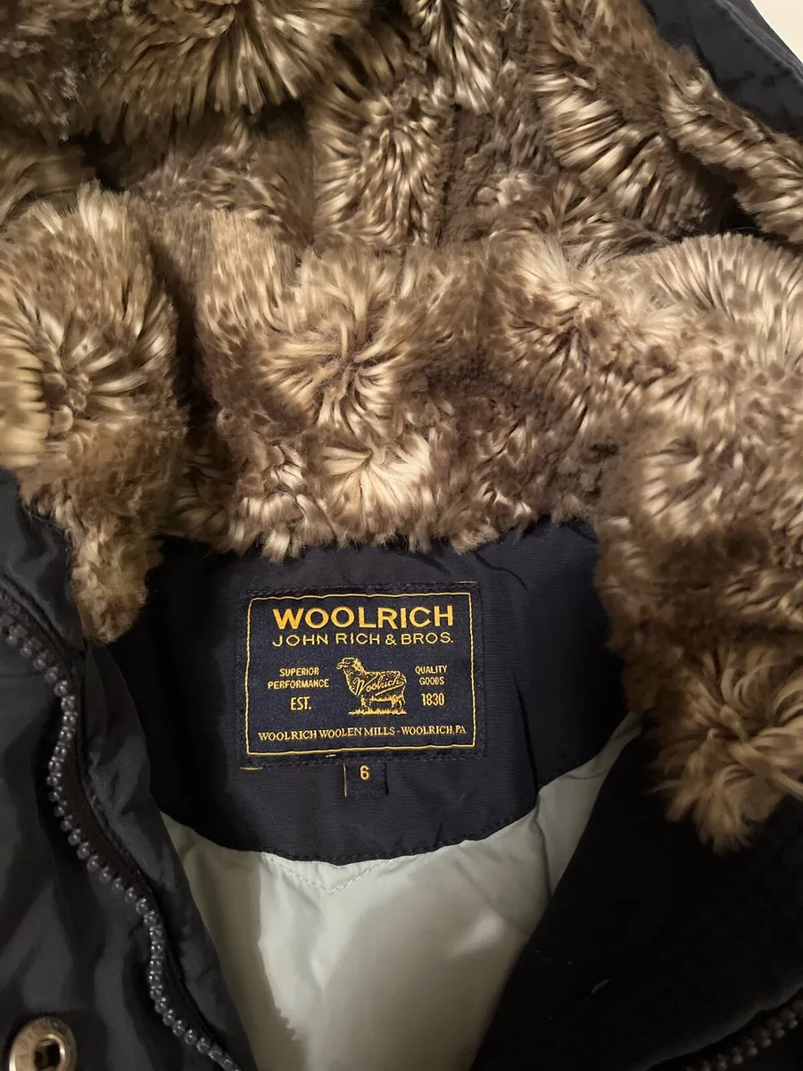 Woolrich Jacket 6 years old - Image 2