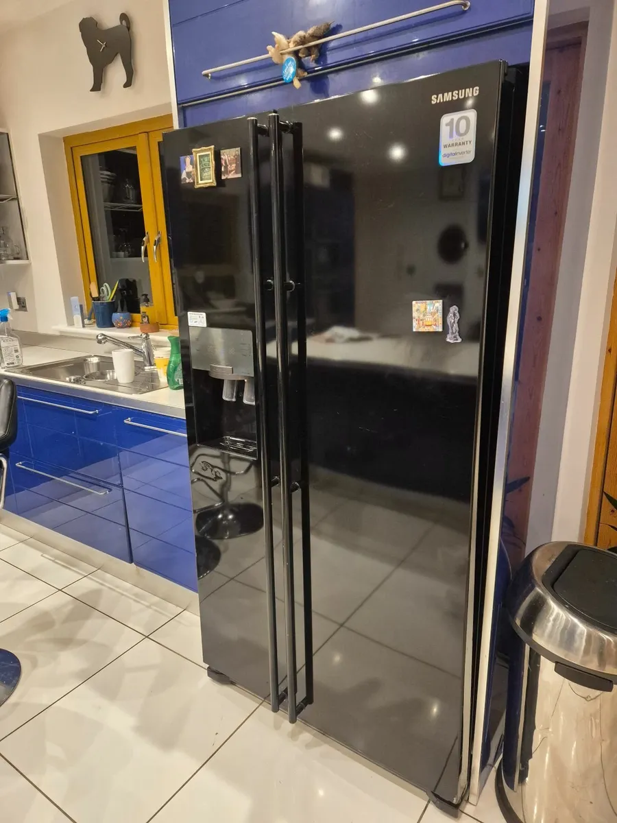 Samsung American Style Fridge Freezer - Image 1