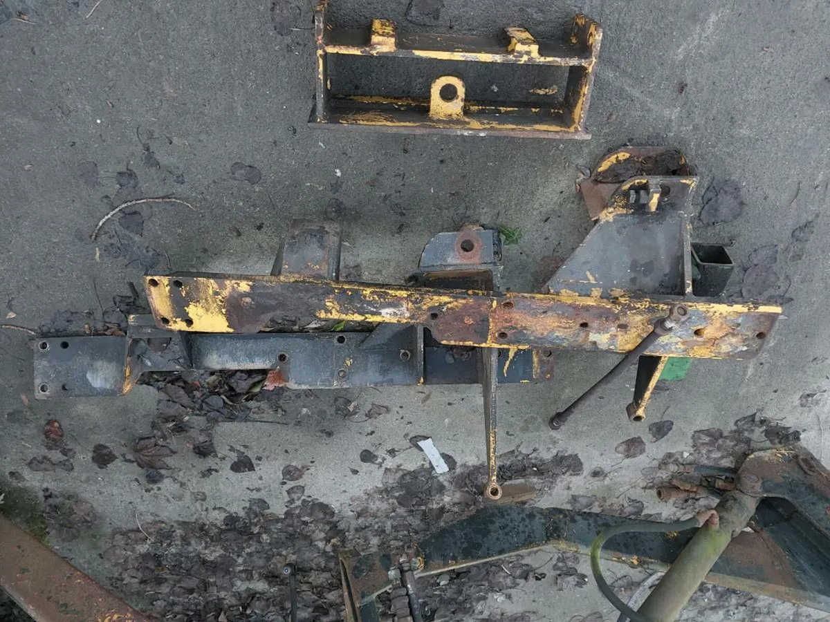 Grays loader - Image 3