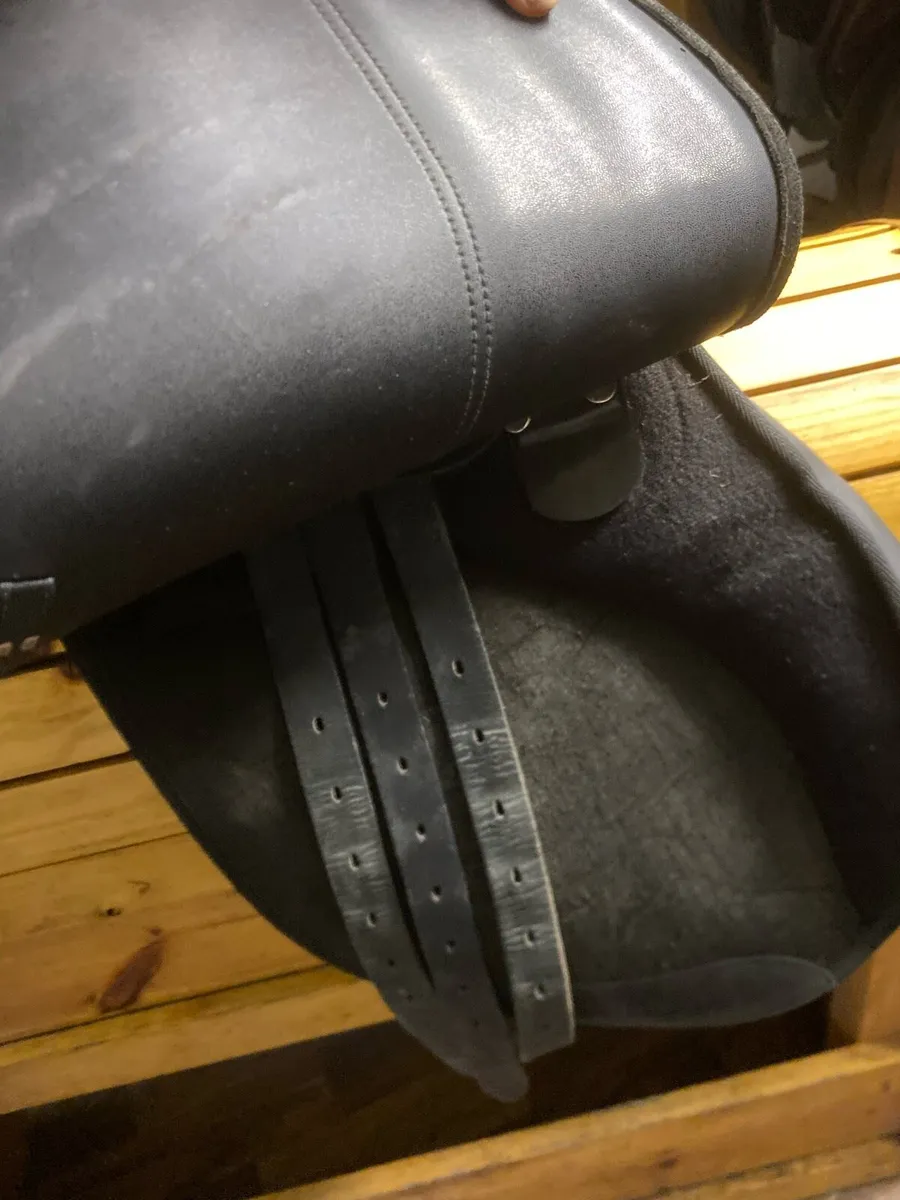 Wintec 2000 16.5-17” adjustable saddle - Image 3