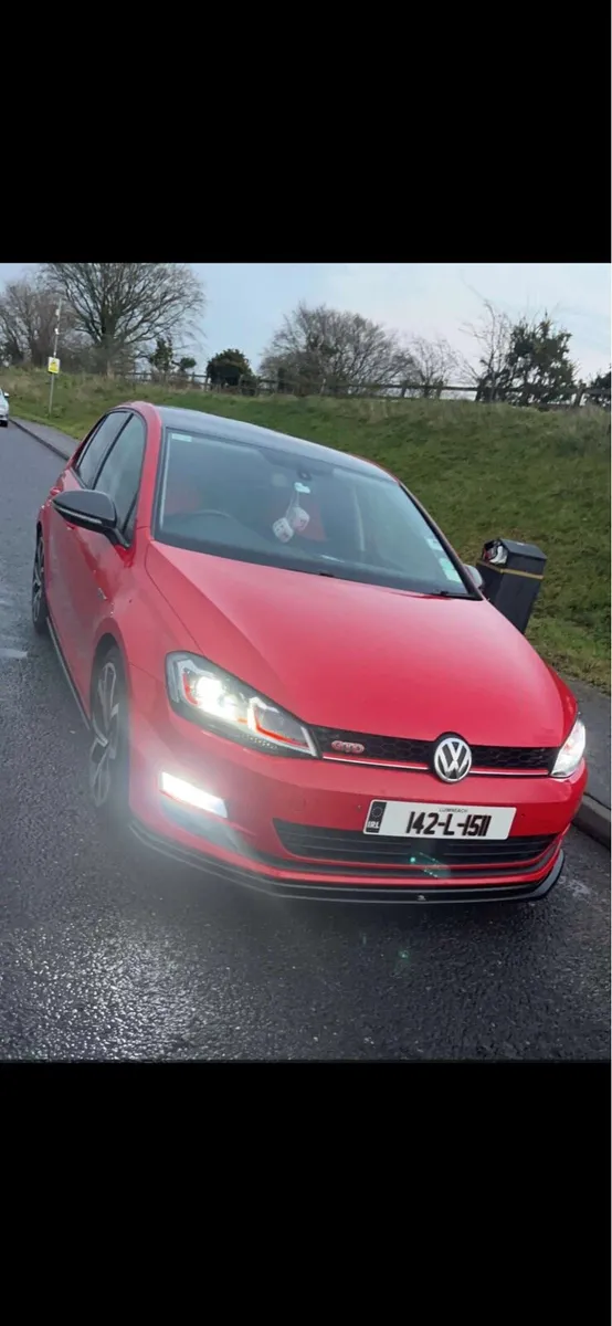 Volkswagen Golf 2014 - Image 1