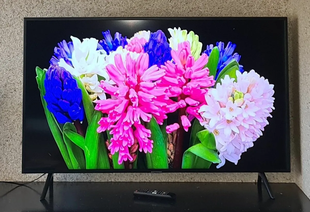 Samsung UE50RU 7th series  50” Smart 4K HDR LED Tv - Image 3