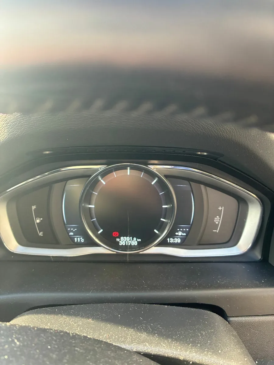 Volvo S80 LUX 2015 - Image 3