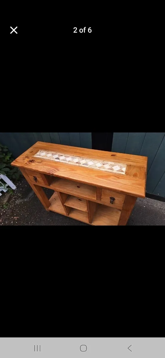 Kitchen island - Image 1