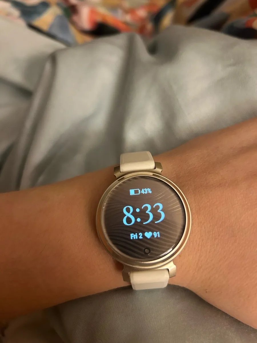 Garmin Smart Watch Lily 2 Active cream & gold - Image 2