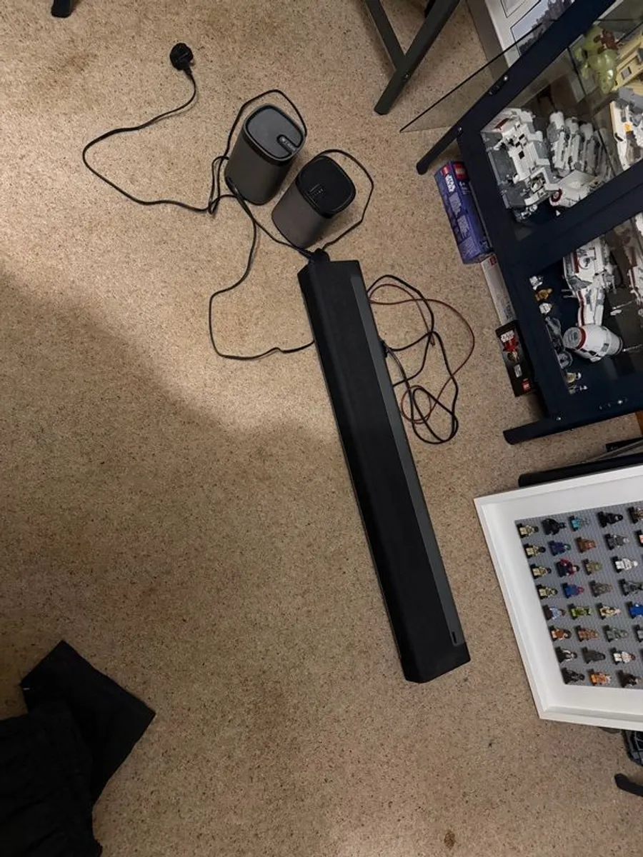 sonos playbar and 2 play 1s