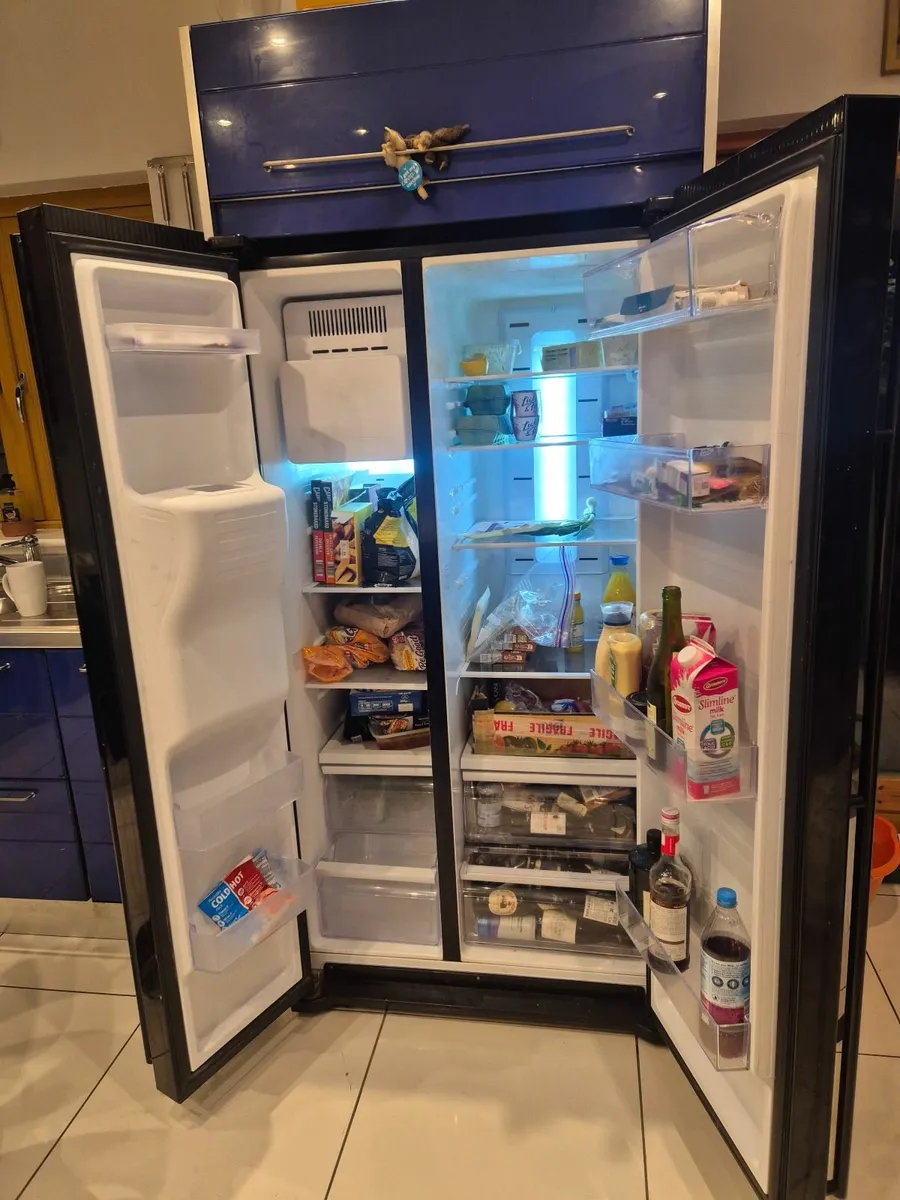 Samsung American Style Fridge Freezer - Image 2
