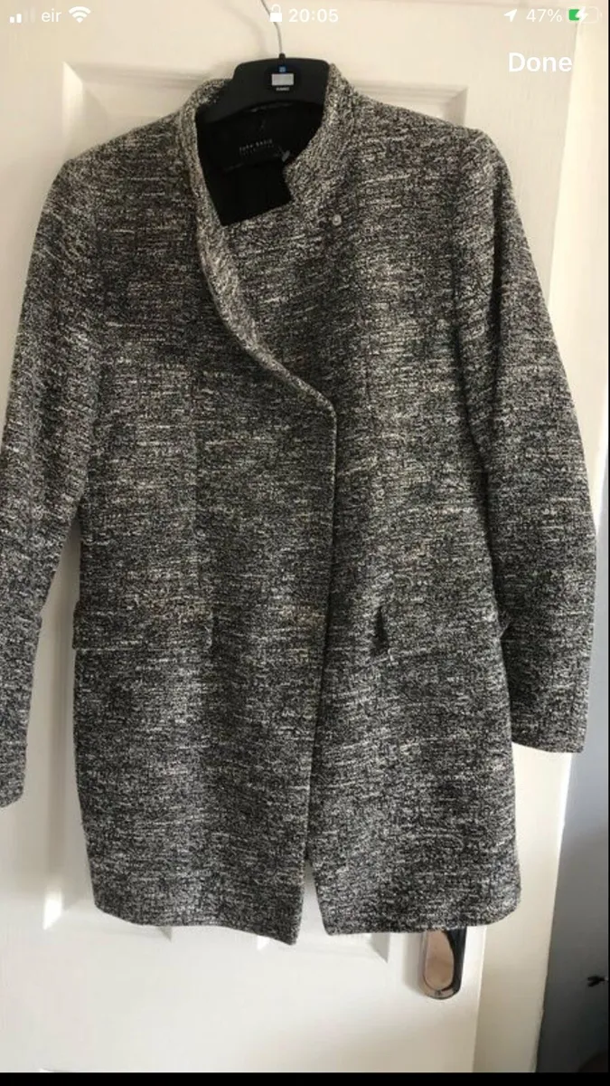 Ladies  Zara coat size L €15 - Image 1
