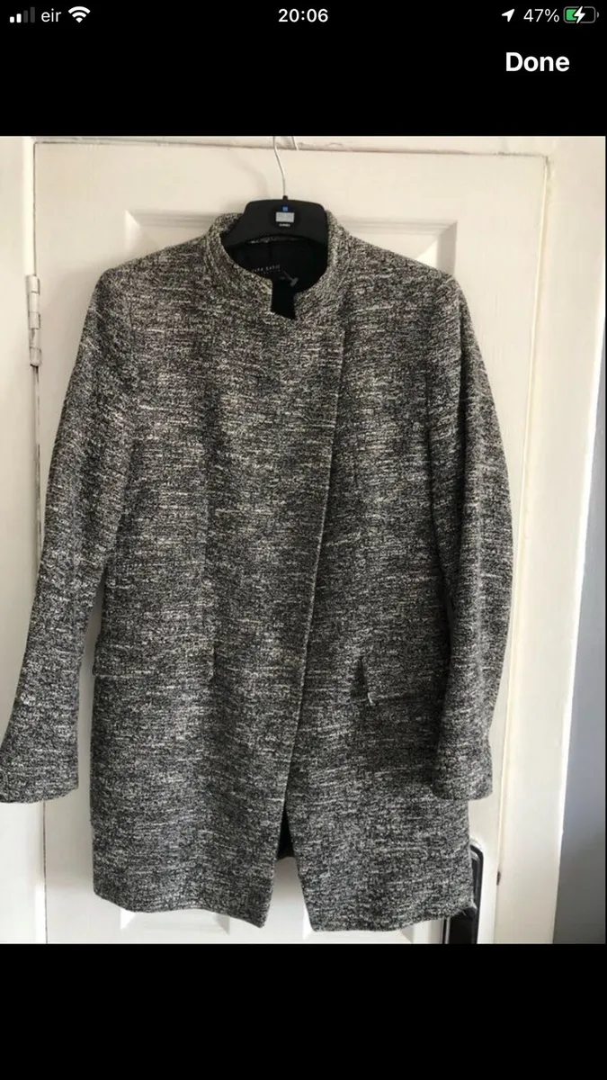Ladies  Zara coat size L €15 - Image 2