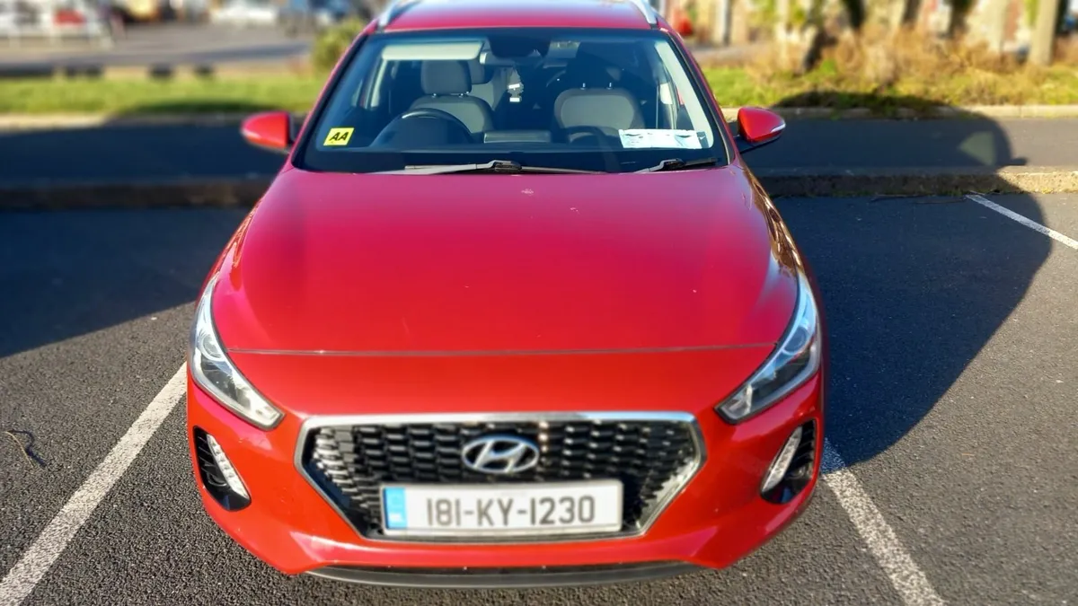 Hyundai i30 2018 diesel estate - Image 2