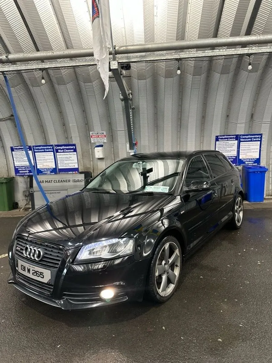 2013 Audi A3 (mint) - Image 1
