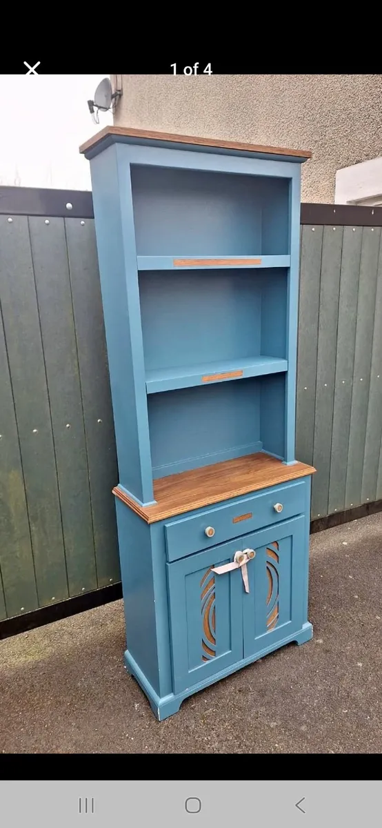 Kitchen dresser