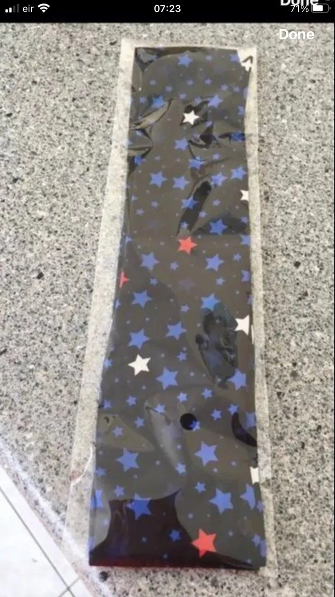 Mens silk dicky bow €20 - Image 1