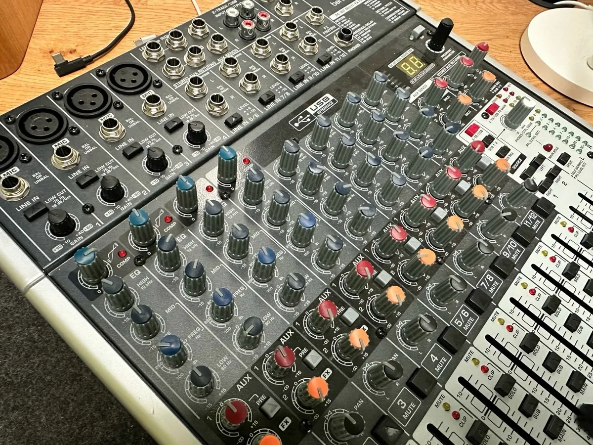 Behringer 12 track audio mixer - Image 1