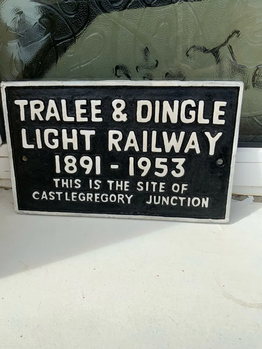 Tralee Dingle cast iron sign - Image 1
