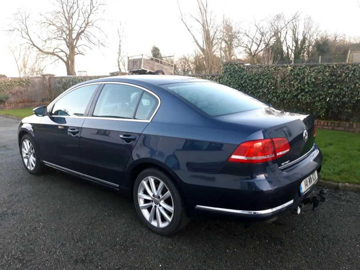 Vw Passat 1.6Tdi  Executive style. - Image 4